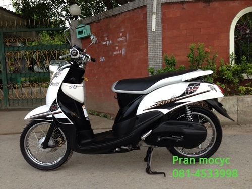ขายyamaha fino ลายps(ตัวTop)สีขาวดำ ปี2013
