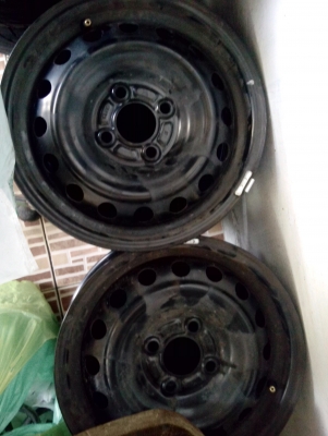 ขายล้อกะทะเปล่า4วงใหม่ๆเพิ่งถอดออกขอบ14ราคาถูกๆล้อปี13