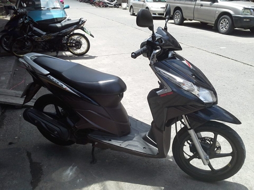 click I ปี 54 ล้อแม็กซ์ สีดำ น้ำตาล รถสวยมาก เครื่องเดิมๆ มีเล่ม เอกสารครบ