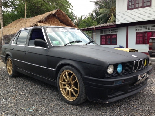 ขาย BMW E30 316 ติดแก๊ส+เครื่อง1J ราคาสุดท้าย ต่อได้นิดนึงขข