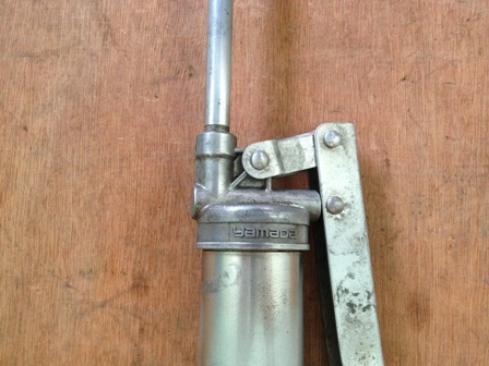 ขายกระบอกอัดจารบี YAMADA ขนาด 1.5" x 9"