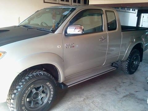 ขายวีโก้2.5e4*4สภาพใหม่วิ่ง80000โลแท้แท้