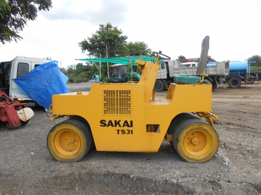 รถบด SAKAI  ล้อยาง  รถเก่านอก