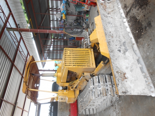 รถแทร็คเตอร์ KOMASTSU D2 ตีนเป็ด รถนอกสภาพสวย รถแทร็คเตอร์ KOMASTSU D2 ตีนเป็ด รถนอกสภาพสวย