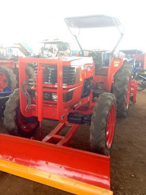 ขายด่วน !! รถไถคูโบต้า M 5000 สวยสภาพเดิมๆ พร้อมผานตราช้าคูโบต้า และโลตาลี่ตราช้างคูโบต้ากว้าง 2 เมตร ราคาต่อคุยกันได้ครับ