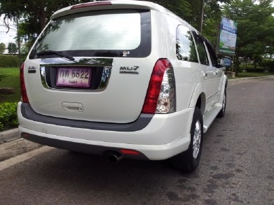 ISUZU MU7 PRIMO ISUZU MU7 PRIMO