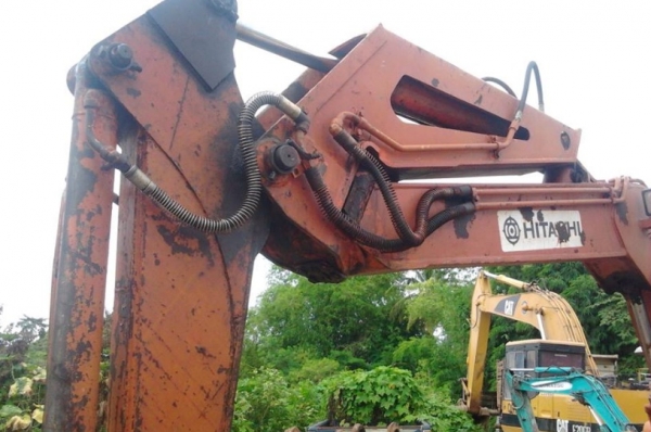 ขายด่วน HITACHI 60 ขายด่วน HITACHI 60