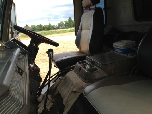 ขายMITSUBISHI TF58XXXX ดั๊มกระบะเหล็กโคราช สภาพสวยพร้อมใช้ ราคาต่อรองได้ ติดต่อได้ที่คุณ อ๊อฟ พิจิตร 086-737-9991