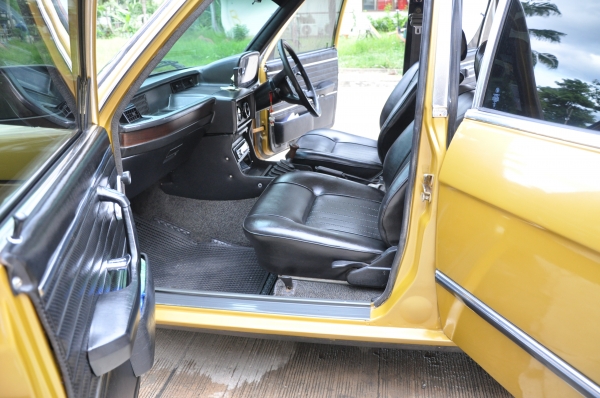 ขาย BMW 520 (รถบ้าน เจ้าของขายเอง) ขาย BMW 520 (รถบ้าน เจ้าของขายเอง)