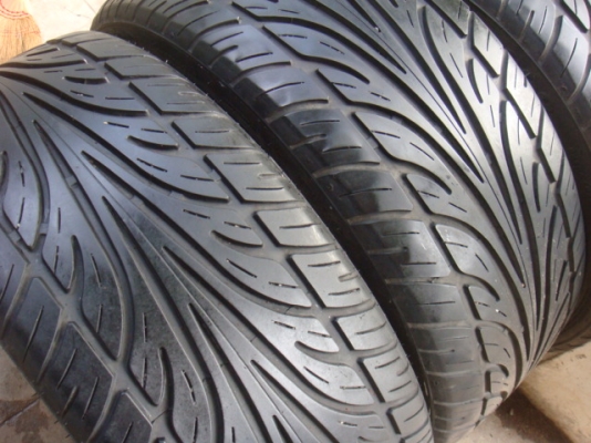 ขายยาง Sunny ปี12 ขนาด 245/35/20