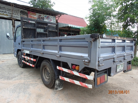 ขาย ISUZU NKR 4 ล้อไม่ติดเวลา เครื่อง 120 hp กระบะยาวพิเศษ 3.5 m สวยๆ (เจ้าของขายเอง) ขาย ISUZU NKR 4 ล้อไม่ติดเวลา เครื่อง 120 hp กระบะยาวพิเศษ 3.5 m สวยๆ (เจ้าของขายเอง)