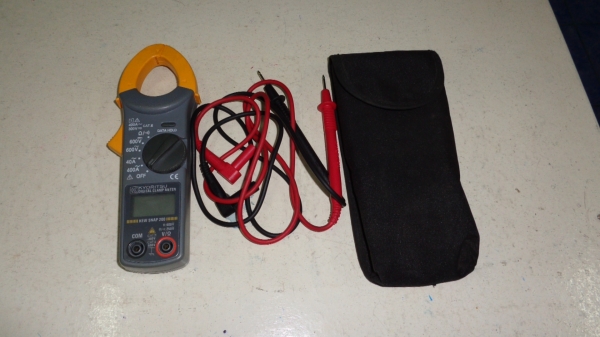 Digital Clamp Meter