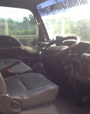ขายด่วน รถ 6 ล้อเล็ก Isuzu สภาพดี พร้อมใช้งาน