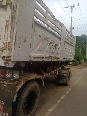 หางพ่วง สามมิตรสภาพสวย