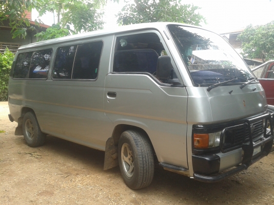 ขายรถตู้ NISSUN URVAN ปี 1992 เครื่องดี แอร์เย็น รถสวยใช้งาน พร้อมโอน พร้อมใช้งาน....