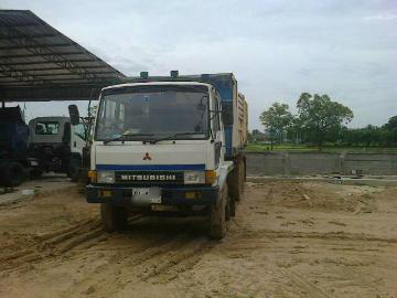 ขายรถบรรทุกสิบล้อดั๊มพ์ Mitsubishi TD เครื่อง 6D16 ด.โคราช ยาง 70\% ทะเบียนพร้อม