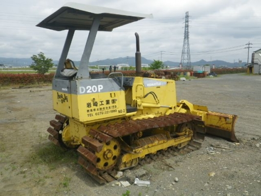 Komatsu D20P-7E ช.ม 2,298 เก่านอกพร้อมใช้ สวยสภาพเดิม