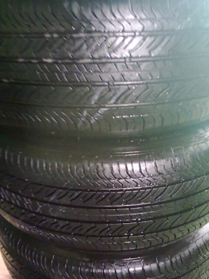 ขายยาง 215 55 17 ปี12ชุดละ7800