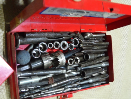 ปรับราคาเลยครับ กล่่องใส่เครื่องมือเอนกประสงค์ (จิ๋วๆ)