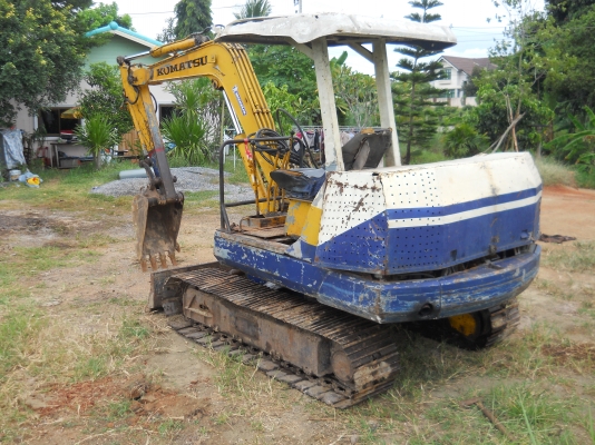 ขายแบ็คโฮKOMATSU PC40-3พร้อมใช้ปั๊มแรงทำงานทั้งวันไม่มีโหลด