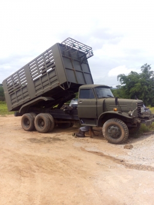 ขาย รถทหาร  ISUZU หน้าหนู(3เพลา) มีทะเบียน