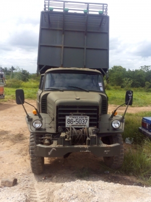 ขาย รถทหาร  ISUZU หน้าหนู(3เพลา) มีทะเบียน