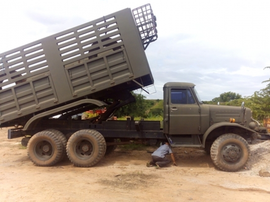 ขาย รถทหาร  ISUZU หน้าหนู(3เพลา) มีทะเบียน