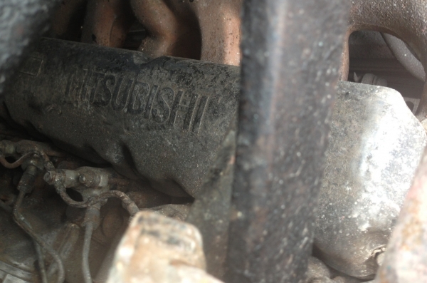 MITSUBISHI FUSO FN527 - 195 HP 6D16 รถหางปลาสิบล้อ 2 เพลา ใช้ลาก PC-200 ได้เลยครับ เครื่องแน่นแรงดีมากไม่มีเยิ้ม ภายในเก๋งคอนโซลสวยครบพร้อมไม่มีผุกร่อน พวงมาลัยเพาเวอร์ ระบบเบรคทริ๊ปฟี้ครบครัน ช่วงล่างคัชซีสวย ยางสภาพดี 10 เส้นประมาณ 70\% พร้อมลากพร้อมบรรท