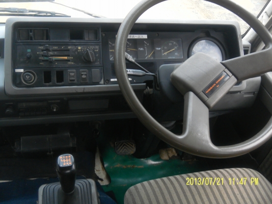 ขายรถบรรทุก6ล้อนิสสันUDช่วงยาวติดเครน3ตันเครื่อง165แรง6สูบใหม่ทั้งคันราคา895000บาทสนใจโทร0816426706