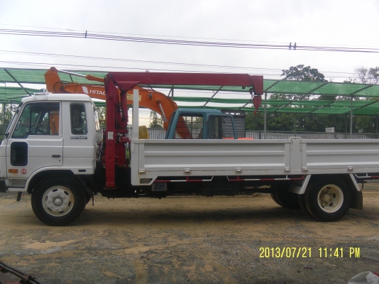 ขายรถบรรทุก6ล้อนิสสันUDช่วงยาวติดเครน3ตันเครื่อง165แรง6สูบใหม่ทั้งคันราคา895000บาทสนใจโทร0816426706