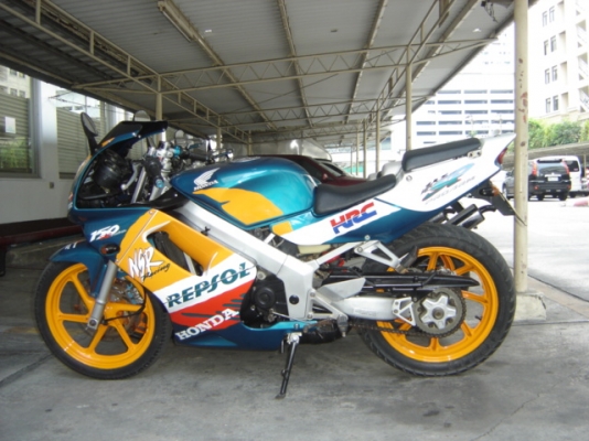 NSR  PROARM 150SP ขายด่วน ทำสีใหม่ทั้งคัน สวยมาก ราคา 35000 บาท ราคา ต่อรองได้ ครับ สนใจติดต่อ คุณ เจ โทร. 0808051985  สีลม ซอย 10 บางรัก กทม