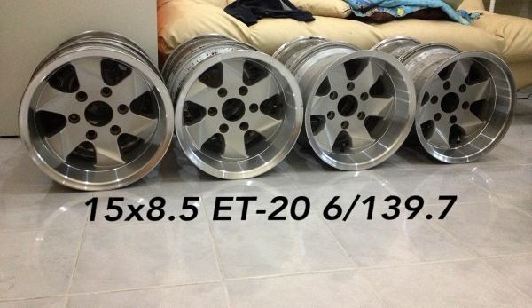 ขายล้อ Enkei ขอบ 15x8.5 ออฟ-20 6/139.7 ลายบิด ออฟลึกๆ ครับ