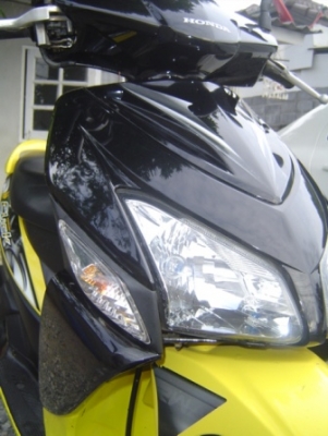 Honda Click สีสวย เครื่องดีมาก เดิม ๆ พร้อมใช้ Honda Click สีสวย เครื่องดีมาก เดิม ๆ พร้อมใช้