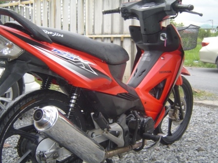 Honda Wave 125 X ล้อแม็ก สีสวยเครื่องดี ทะเบียนภาษีไม่ขาดต่อ