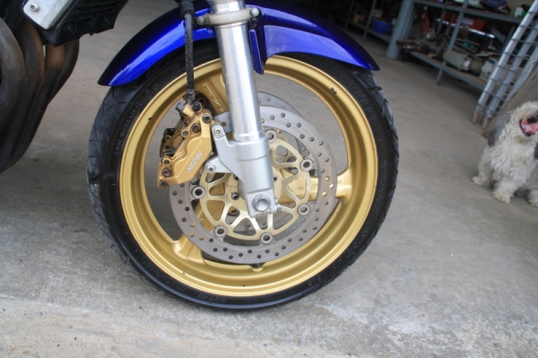 ขาย CB 400 เทค 1สรรพสามิตแท้ เครื่องดี   สีสวย แห้งๆ ปลายโยชิ เสียงมัน 93000