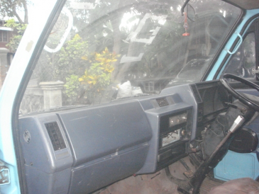 ขาย ISUZU NKR 110 แรงม้า รถห้างแท้สภาพสวยครับ ขาย ISUZU NKR 110 แรงม้า รถห้างแท้สภาพสวยครับ