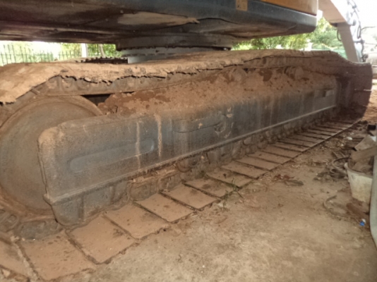 ขายรถแบ็คโฮ VOLVO-200 สภาพเดิมสวยๆ ราคาถูกๆ พร้อมใช้งานคับ