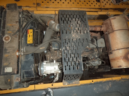 ขายรถแบ็คโฮ VOLVO-200 สภาพเดิมสวยๆ ราคาถูกๆ พร้อมใช้งานคับ