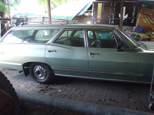 ขายรถโบราณ โทรเลย098-6474222 CHEVROLET IMPARLAสวยๆ ไฟฟ้าทั้งคัน เบาะหนัง