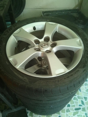 ขายแม็คเดิมพร้อมยาง Mazda 3 สภาพดี ยางยังนิ่ม ถอดเก็บไว้ไม่ได้ใช้
