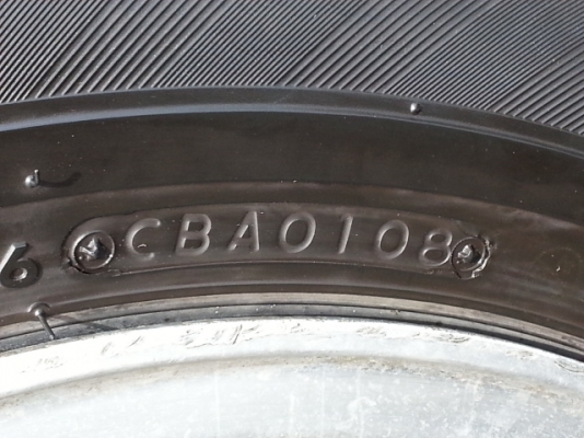 ขาย แ็ม็ก 14 นิ้ว 1 ชุด กว้าง 6 นิ้ว 4/100 ET 20 พร้อมยาง 185 65 R14 โทร 081-9429232