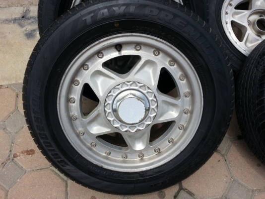 ขาย แ็ม็ก 14 นิ้ว 1 ชุด กว้าง 6 นิ้ว 4/100 ET 20 พร้อมยาง 185 65 R14 โทร 081-9429232