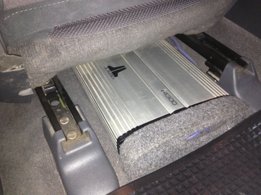 ขาย isuzu hi-lander 4 ประตู