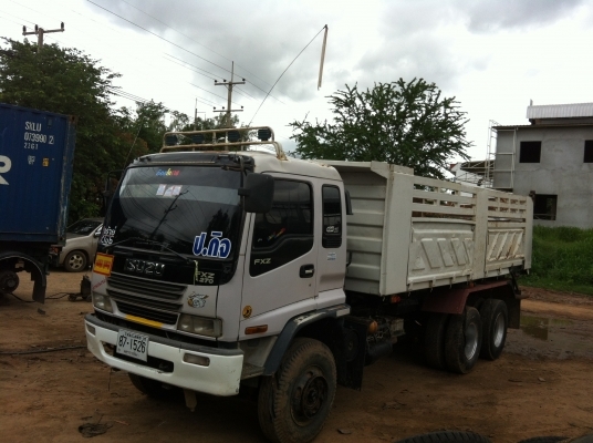 ขายISUZU DECA 270  ดั้มสามมิตร  มีระบบลากพ่วง  1650000