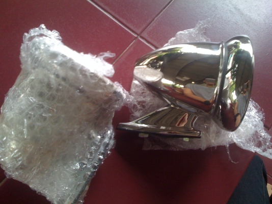 *ขายกระจกมองข้างเลนส์นูน ทรงกระสุน แบบขาสั้นติดประตู "TEX"ของใหม่นำเข้า มีคู่เดียว!! *ขายกระจกมองข้างเลนส์นูน ทรงกระสุน แบบขาสั้นติดประตู "TEX"ของใหม่นำเข้า มีคู่เดียว!!