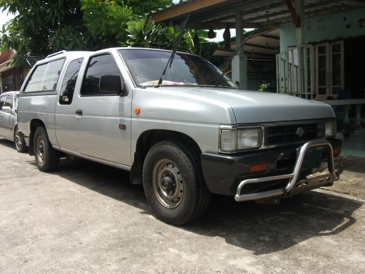 ขาย NISSAN big.m ฝาแดง 1995 เจ้าของขายเอง รถบ้านๆ100\%