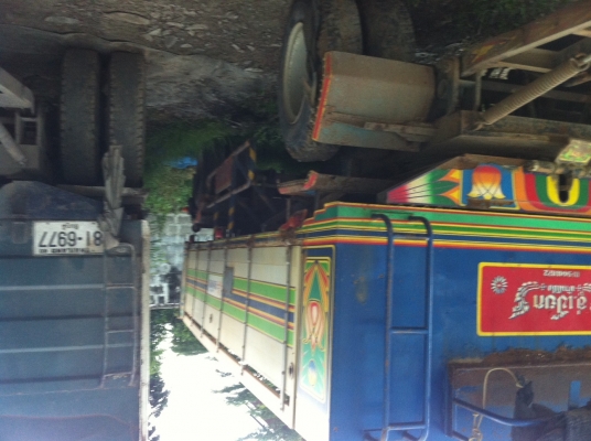 ขายลูกพ่วง