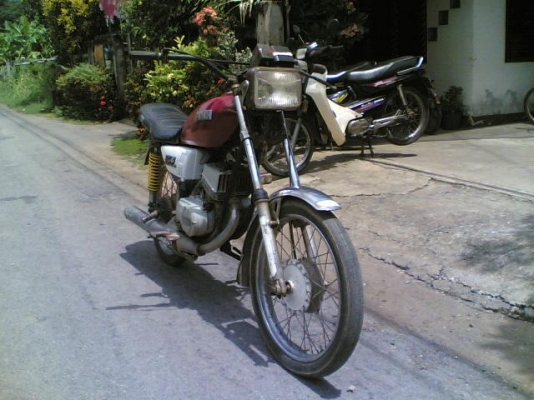 ขาย YAMAHA RXS ทะเบียน(ชุดโอนไม่ได้ตาม)เครื่องสมบูรณ์ยังแน่นๆอะไหร่ติดรถตามรูปขายตามสภาพ ขาย 5900 บาท