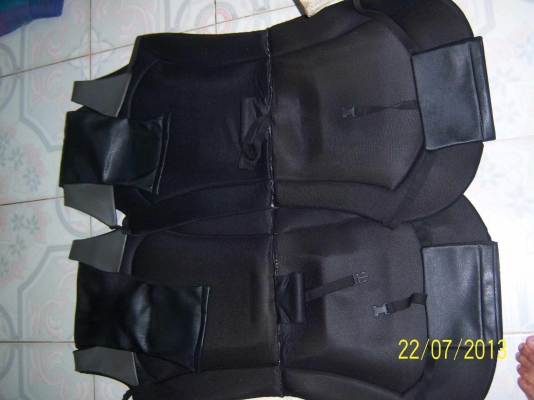 ขายเสื้อหุ้มเบาะ  ใหม่กริ๊บ 1 คู่