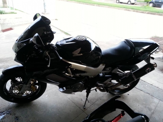 Vtr1000F 2001 พร้อมสรรพสามิตร(แท้) สภาพสวย สมบูรณ์ เครื่องแน่นแห้ง ระบบไฟใช้ได้ทุกจุด